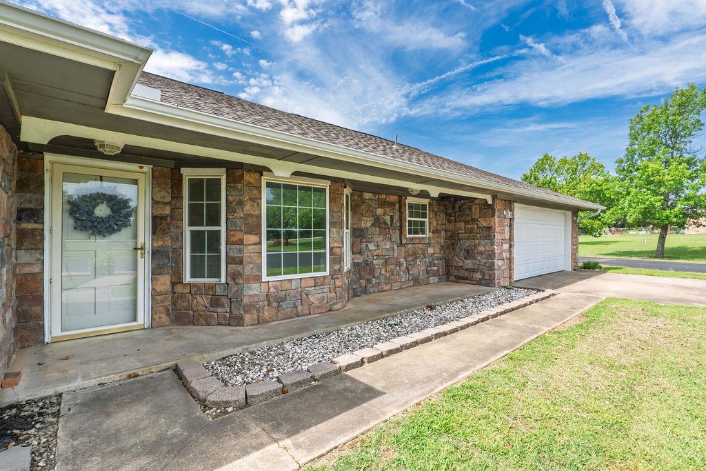 2nd image of 37709 Garretts Lake Rd, Shawnee, OK 74804 | MLS# 1237861
