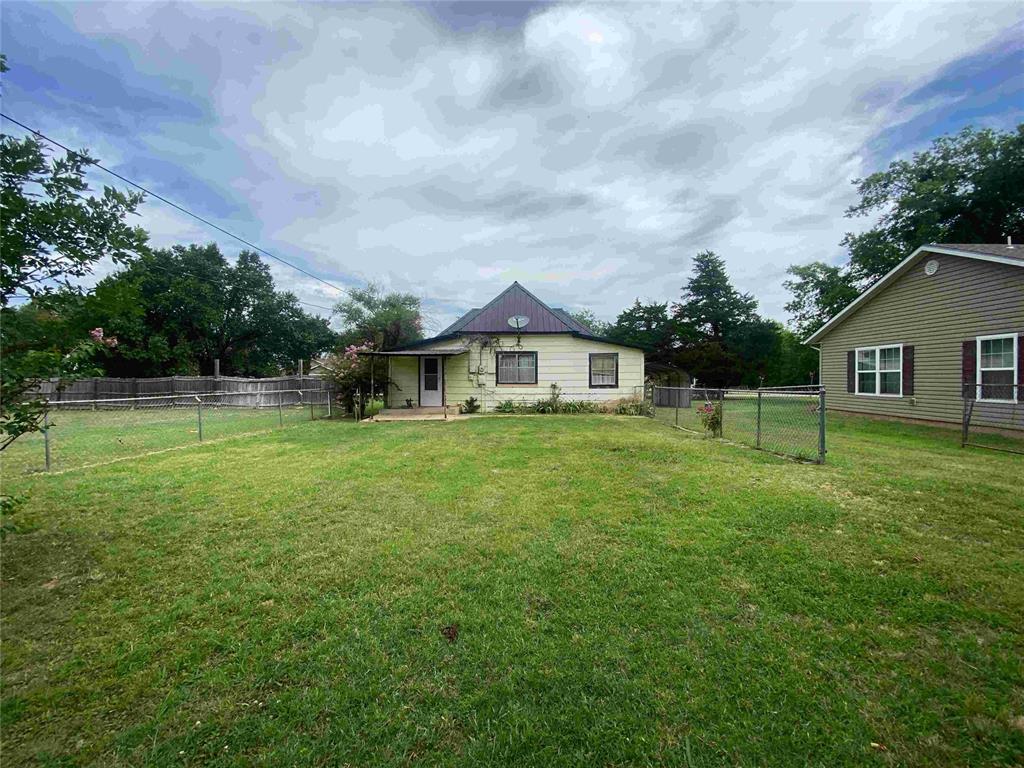 Homes for sale in Maud, OK | 407 W Franklin St, Maud, OK 74854 | MLS# 1238493