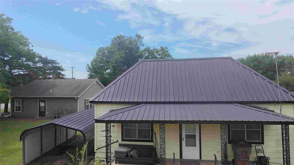 Homes for sale in Maud, OK | 407 W Franklin St, Maud, OK 74854 | MLS# 1238493