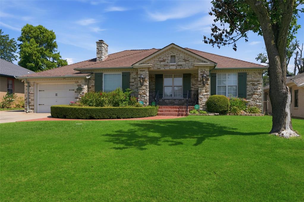 Homes for sale in Nichols Hills, OK | 1205 Marlboro Ln, Nichols Hills, OK 73116 | MLS# 1238766
