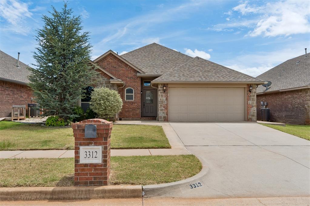 2nd image of 3312 Nw 160th St, Edmond, OK 73013 | MLS# 1238804