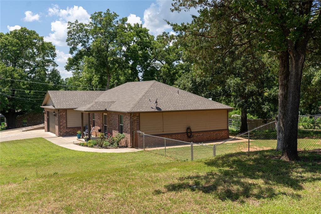 Homes for sale in Bristow, OK | 407 E Carlos Ave, Bristow, OK 74010 | MLS# 1238941