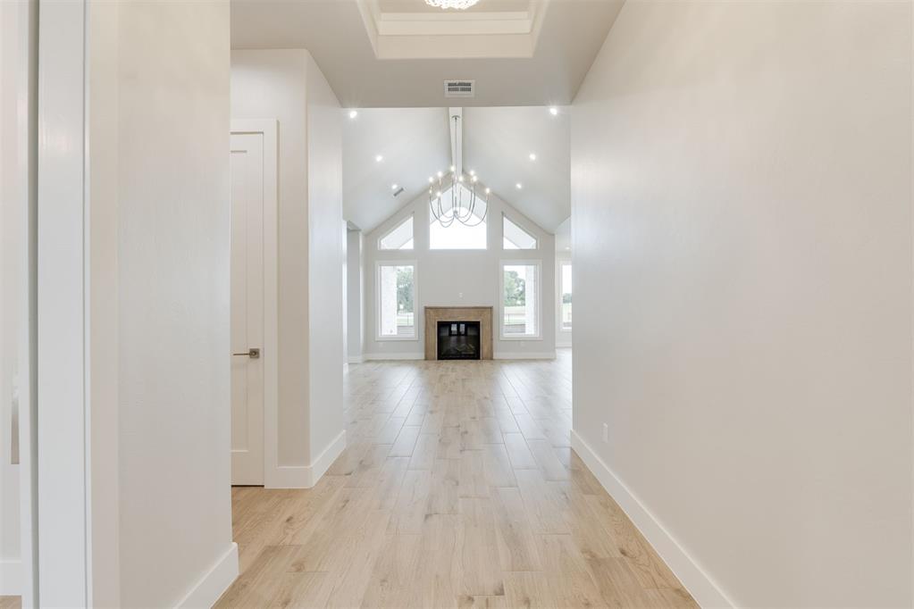 4th image of 1324 Katelyn Ct, Yukon, OK 73099 | MLS# 1239306