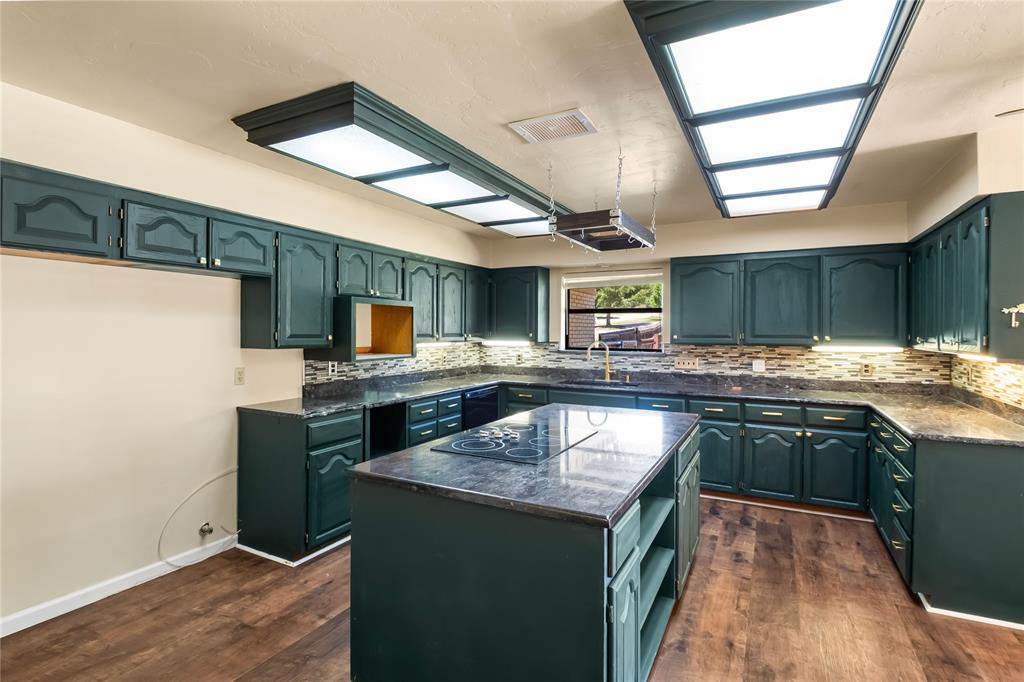 4th image of 20 Raintree St, Ponca City, OK 74604 | MLS# 1239373