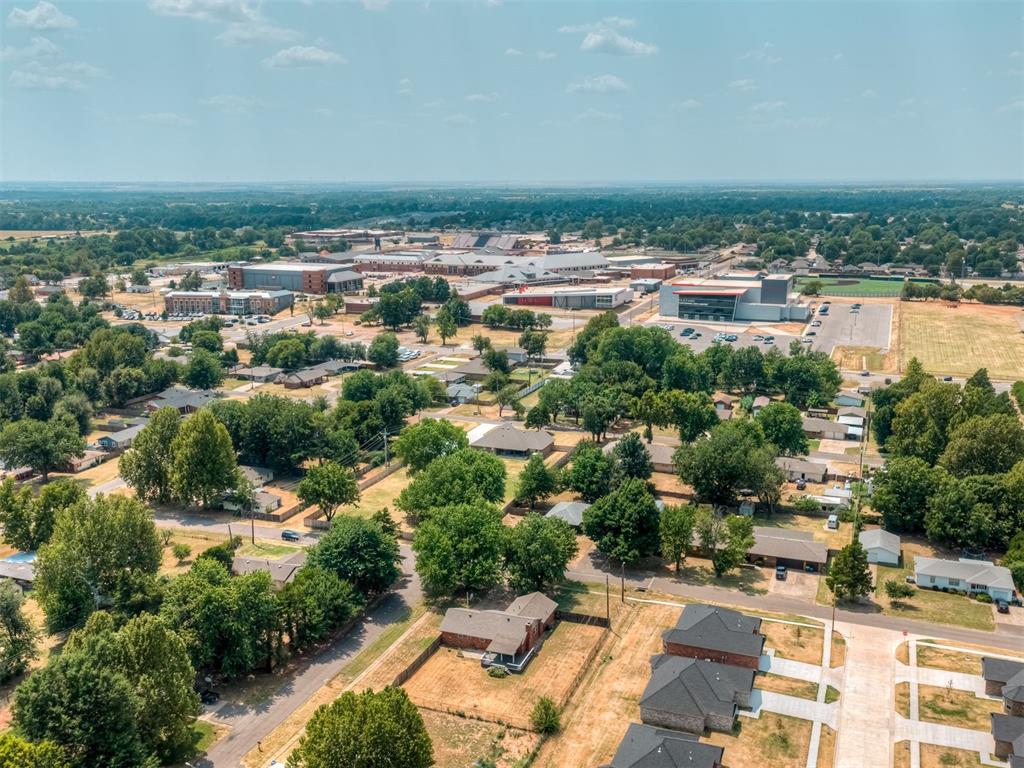 41st image of 524 S Lewis Ln, Mustang, OK 73064 | MLS# 1239401