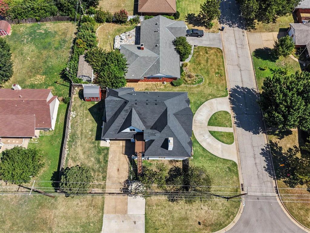 5th image of 7901 W Lakeshore Dr, Oklahoma City, OK 73132 | MLS# 1239524