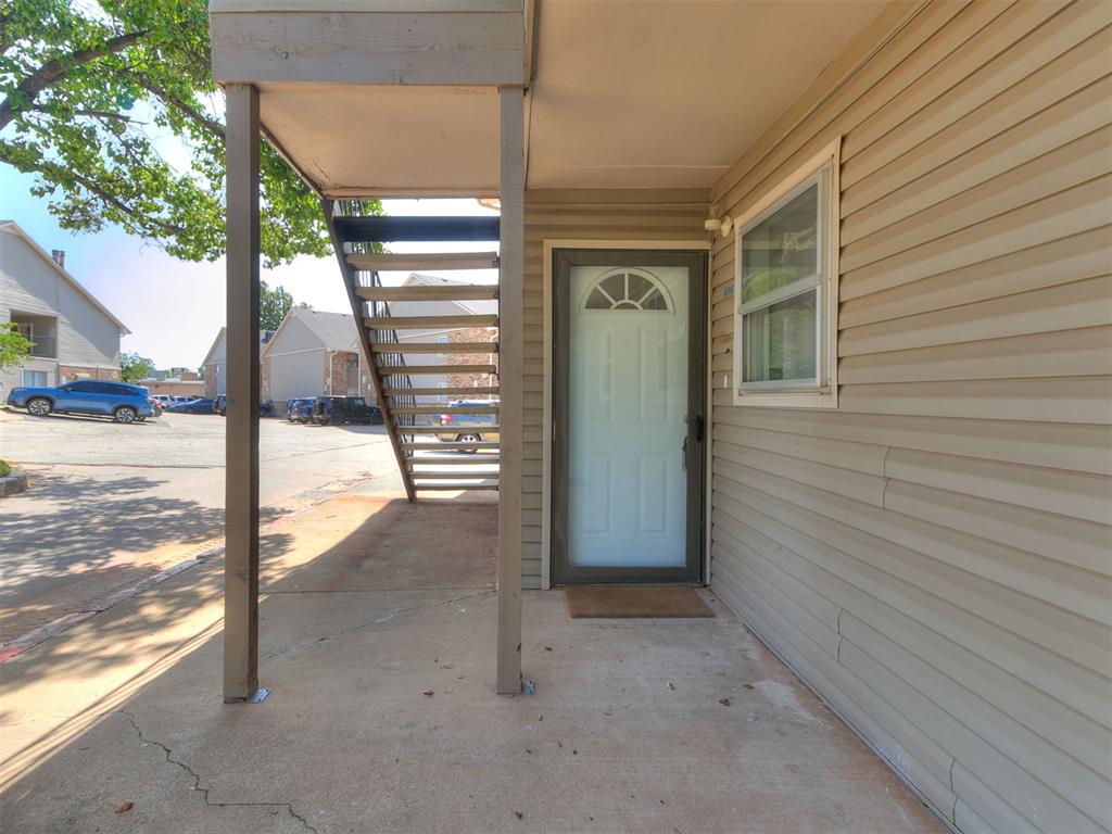 Homes for sale in Oklahoma City, OK | 6704 N Meridian Ave #e, Oklahoma City, OK 73116 | MLS# 1239641