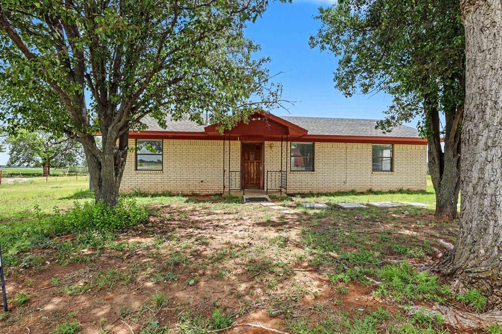 Homes for sale in Anadarko, OK | 1719 E Orme Ln, Anadarko, OK 73005 | MLS# 1239656