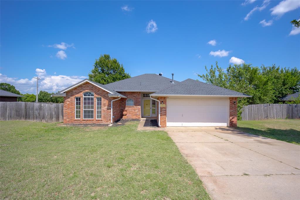 Homes for sale in Blanchard, OK | 1422 Cherokee Cir, Blanchard, OK 73010 | MLS# 1239682