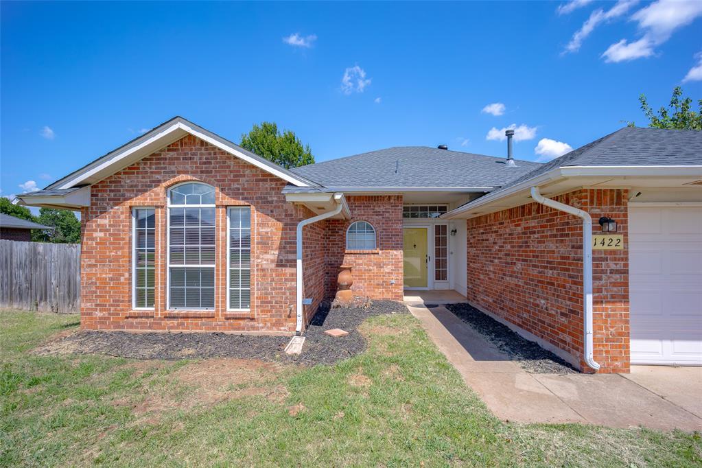 Homes for sale in Blanchard, OK | 1422 Cherokee Cir, Blanchard, OK 73010 | MLS# 1239682