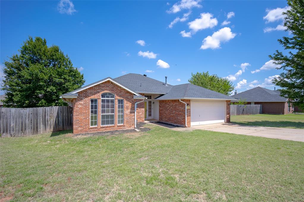 Homes for sale in Blanchard, OK | 1422 Cherokee Cir, Blanchard, OK 73010 | MLS# 1239682