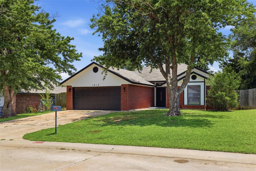 Homes for sale in Choctaw, OK | 1812 Cimarron Trl, Choctaw, OK 73020 | MLS# 1239749
