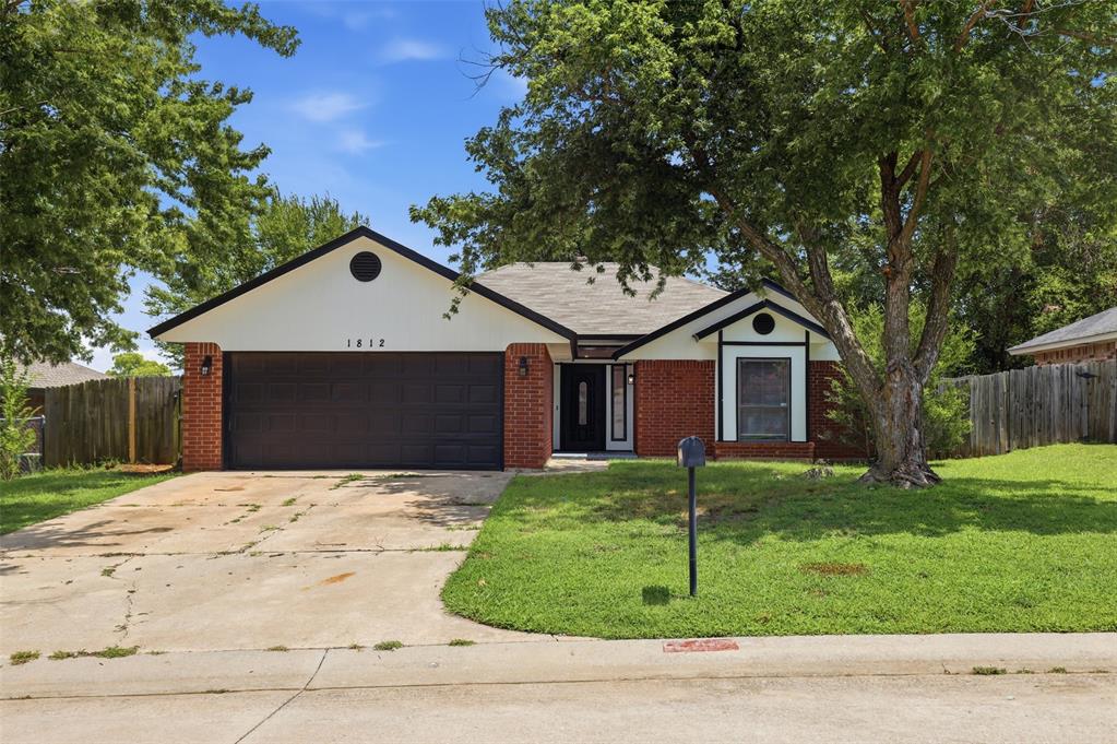 Homes for sale in Choctaw, OK | 1812 Cimarron Trl, Choctaw, OK 73020 | MLS# 1239749