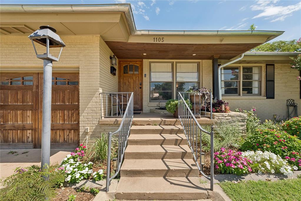 Homes for sale in Oklahoma City, OK | 1105 Bedford Dr, Oklahoma City, OK 73116 | MLS# 1239814