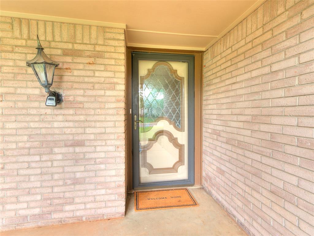 3rd image of 106 N Trail Ridge Rd, Edmond, OK 73012 | MLS# 1239949