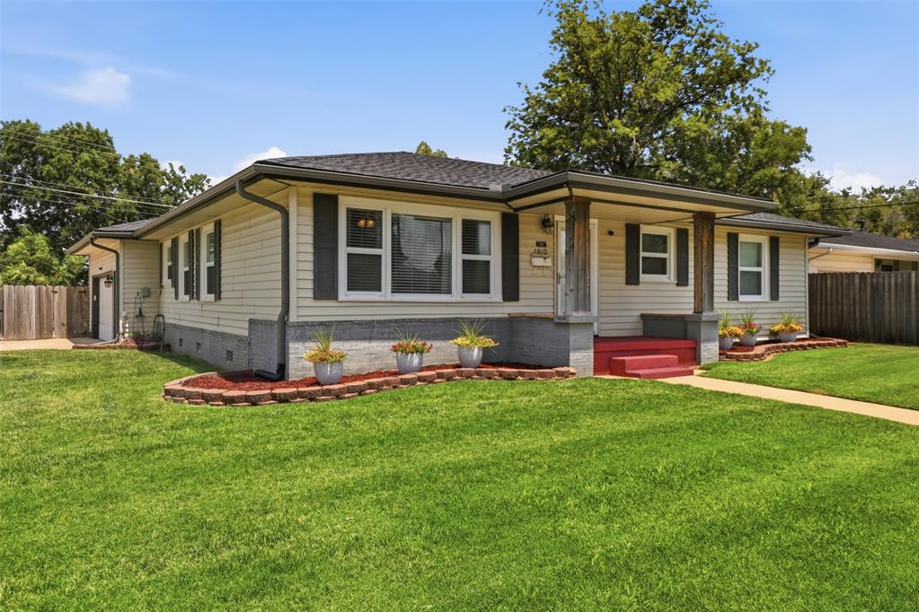 2nd image of 1810 Ponca Ave, Enid, OK 73703 | MLS# 1240045