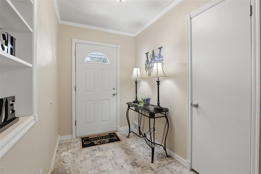 5th image of 1810 Ponca Ave, Enid, OK 73703 | MLS# 1240045