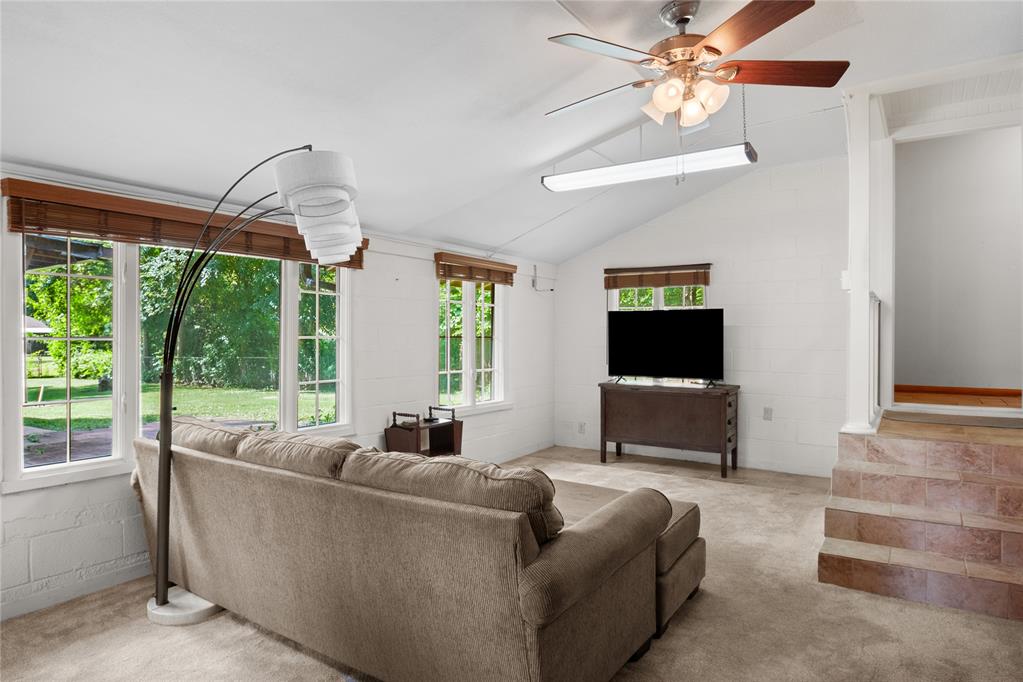 5th image of 104 Elmwood Ave, Ponca City, OK 74601 | MLS# 1240059