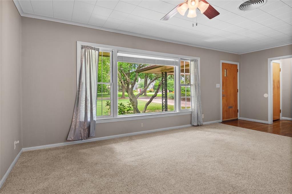 2nd image of 104 Elmwood Ave, Ponca City, OK 74601 | MLS# 1240059