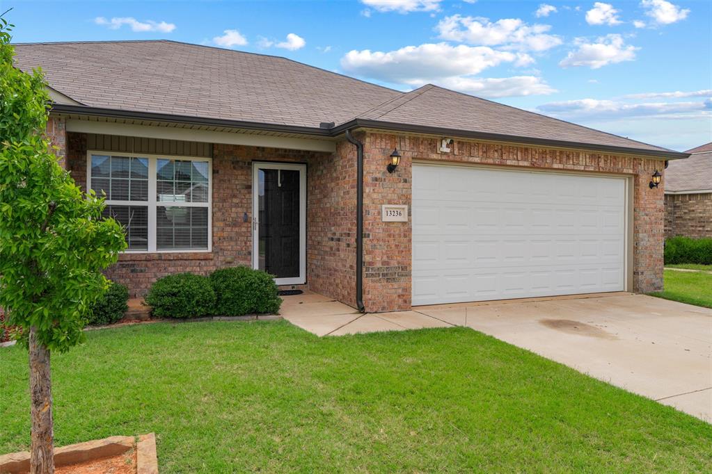 Homes for sale in Piedmont, OK | 13236 Bridgewater Dr, Piedmont, OK 73078 | MLS# 1240138