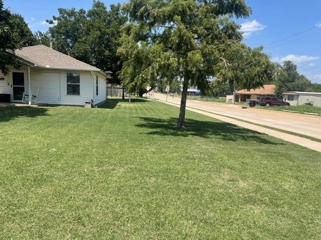 Homes for sale in Moore, OK | 227 Se 3Rd St, Moore, OK 73160 | MLS# 1240339