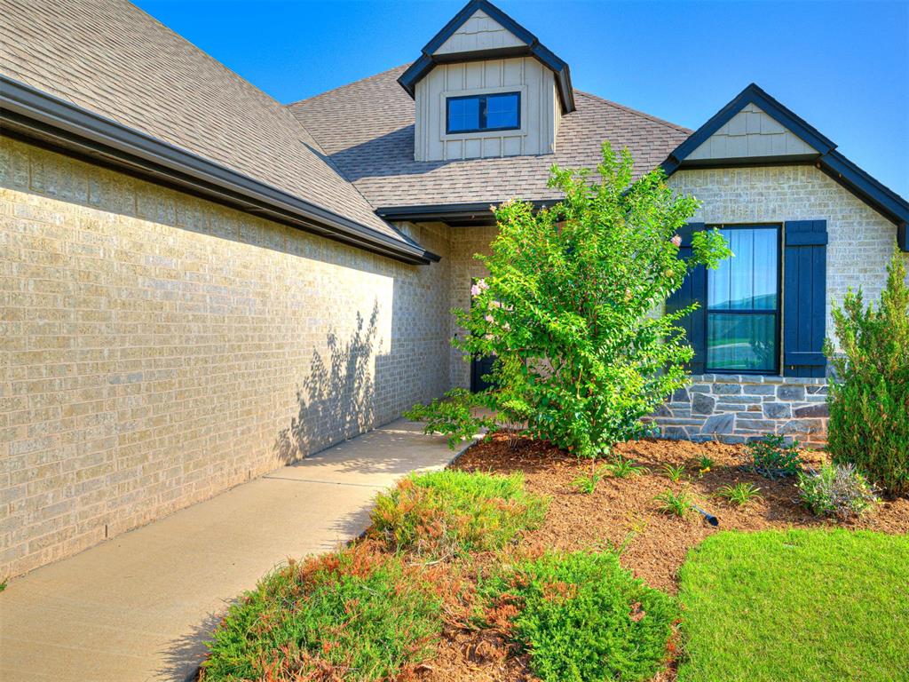 3rd image of 4305 Nw 156Th Pl, Edmond, OK 73013 | MLS# 1240498