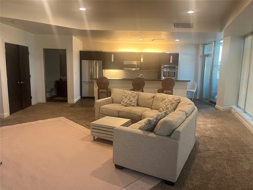 4th image of 5900 Mosteller Dr #31, Oklahoma City, OK 73112 | MLS# 1240698