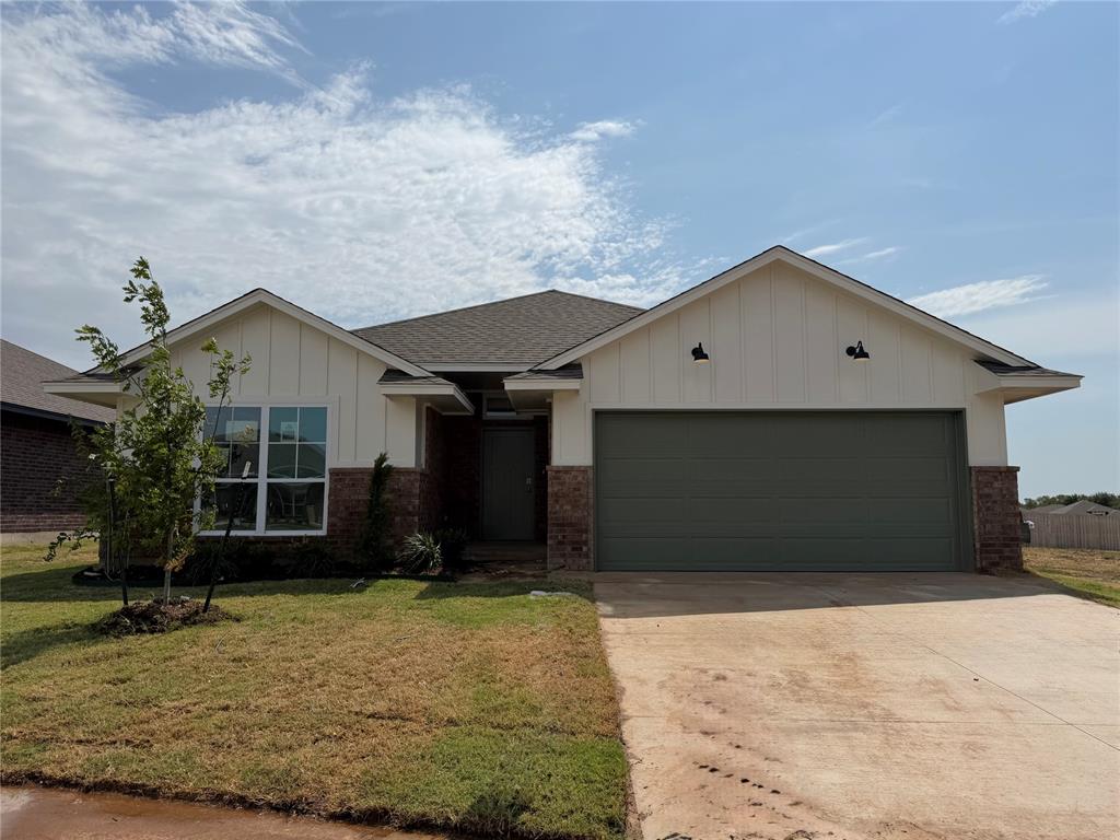1st image of 1116 Redwood Creek Dr, Yukon, OK 73099 | MLS# 1240873