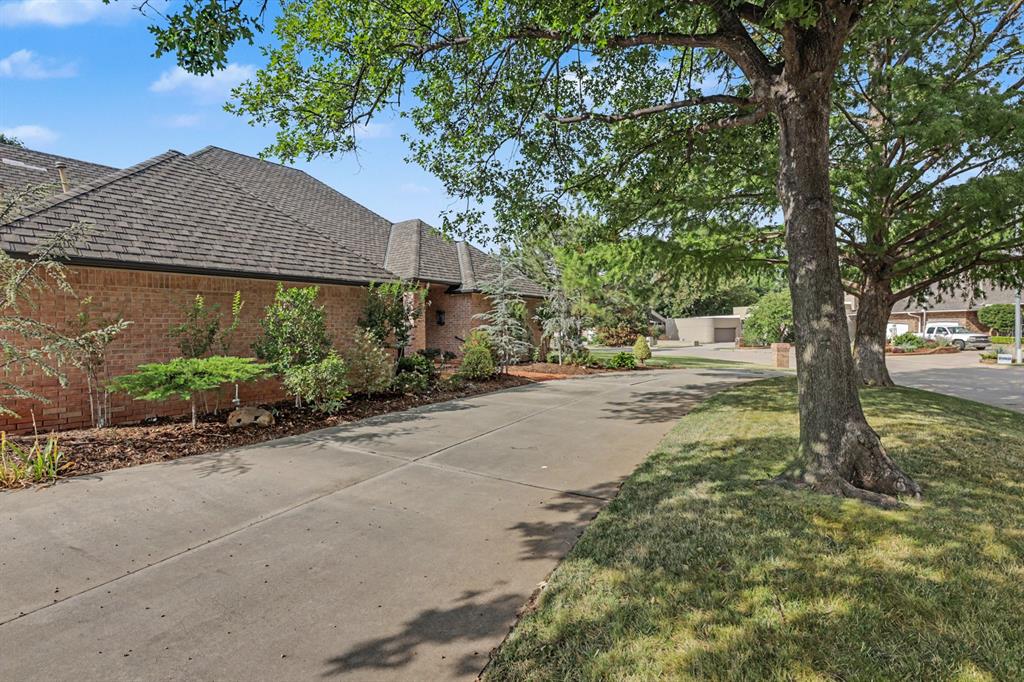 3rd image of 12617 Val Verde Dr, Oklahoma City, OK 73142 | MLS# 1240888