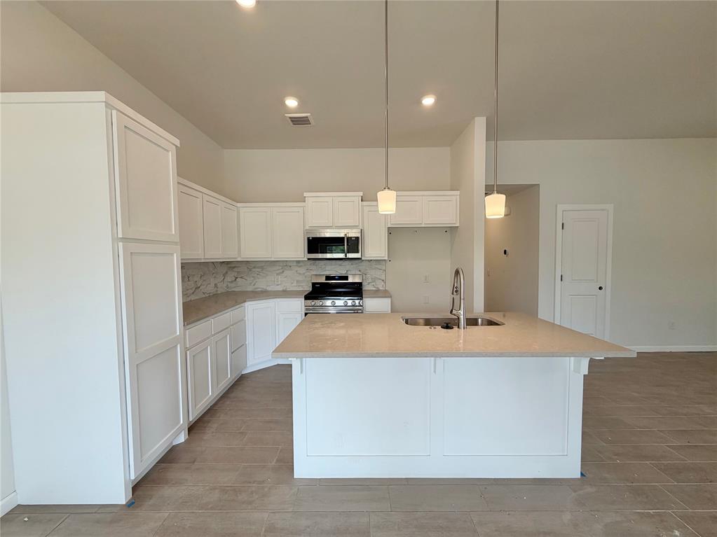 4th image of 1117 Redwood Creek Dr, Yukon, OK 73099 | MLS# 1240926