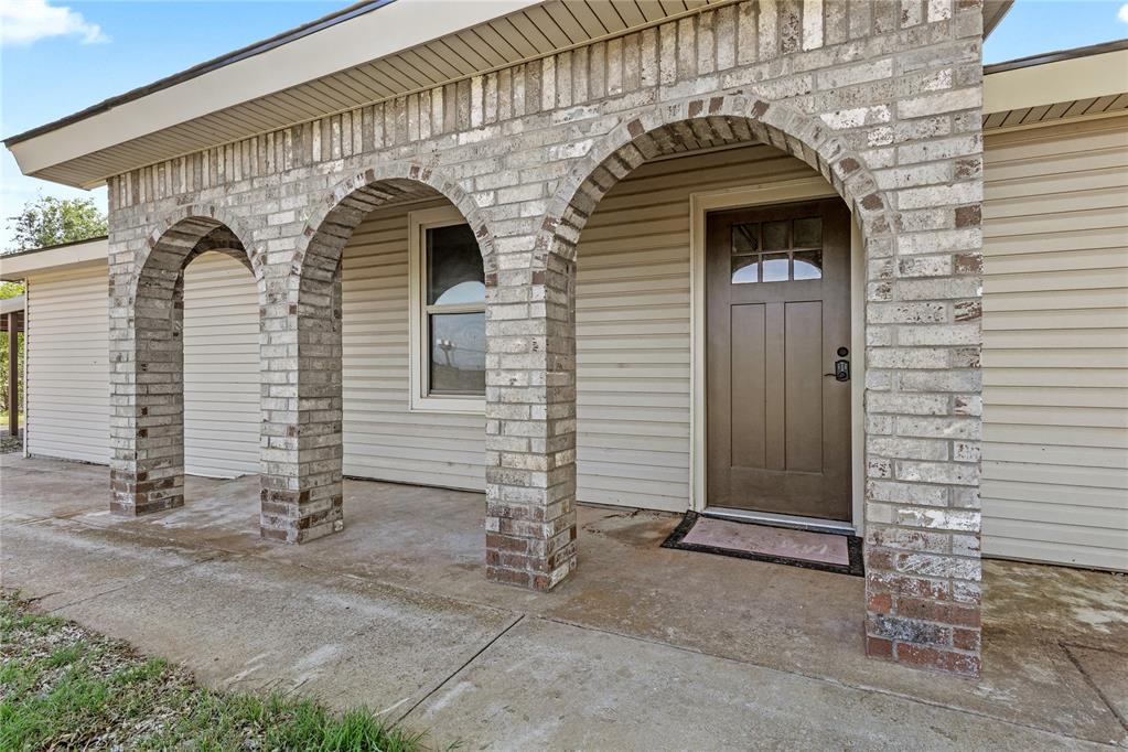 Homes for sale in Lookeba, OK | 523 S 1st St, Lookeba, OK 73053 | MLS# 1241053