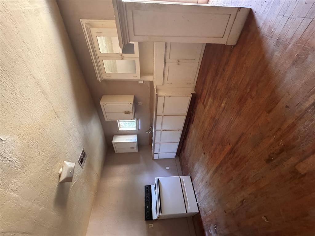 2nd image of 1837 Ne 24th St, Oklahoma City, OK 73111 | MLS# 1241117
