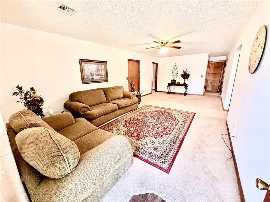 3rd image of 612 9Th St, Snyder, OK 73566 | MLS# 1241275