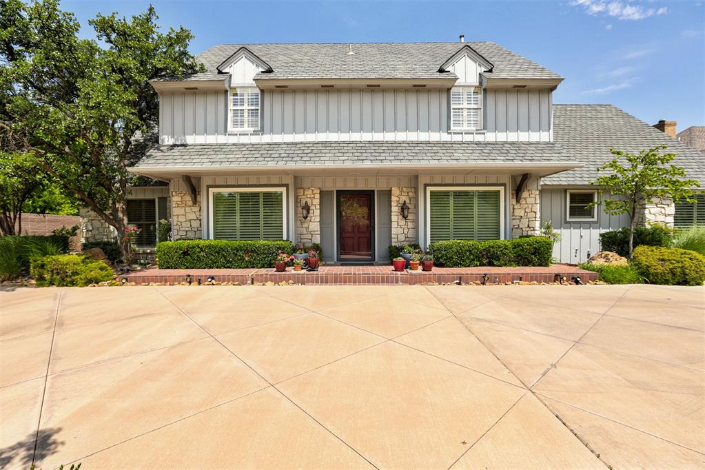 1st image of 1433 Glenbrook Dr, Oklahoma City, OK 73118 | MLS# 1241318