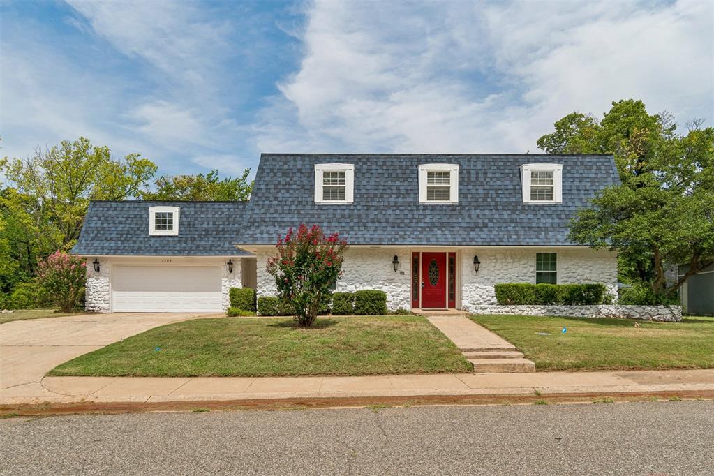 1st image of 2709 Trail Creek Rd, Edmond, OK 73012 | MLS# 1241360