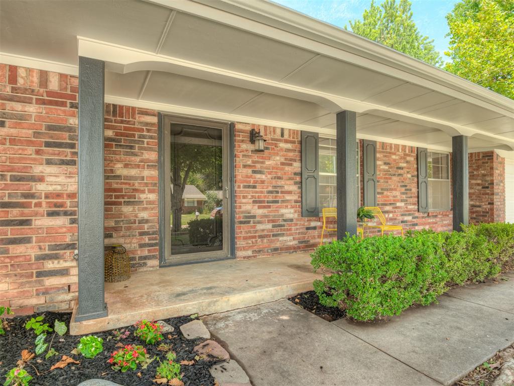 2nd image of 800 Kouba Dr, Yukon, OK 73099 | MLS# 1241728
