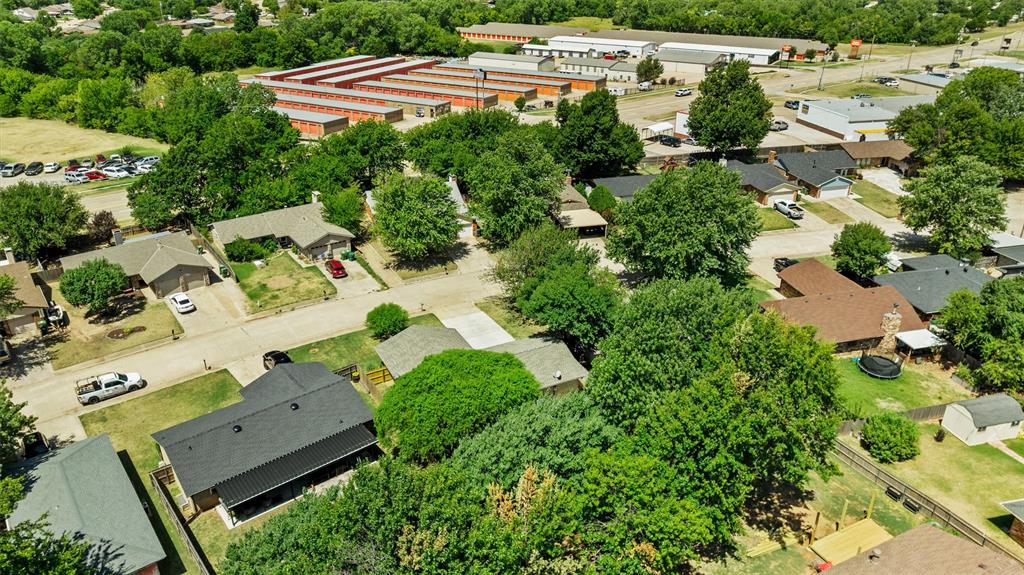 43rd image of 725 Ranchoak Dr, Yukon, OK 73099 | MLS# 1241729