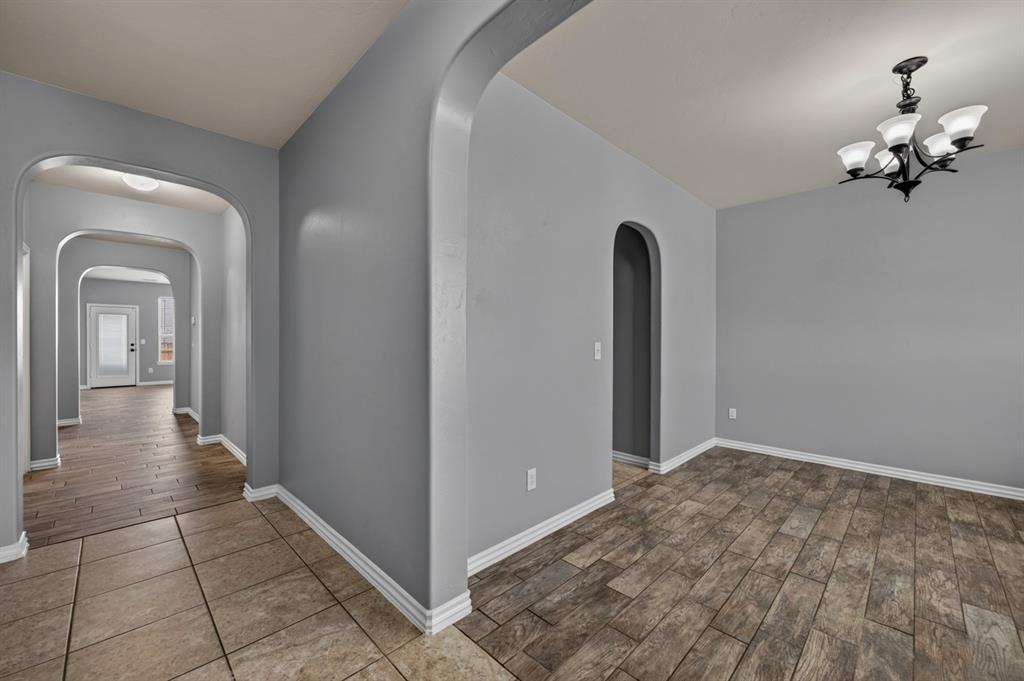 3rd image of 11309 Nw 94Th St, Yukon, OK 73099 | MLS# 1241797