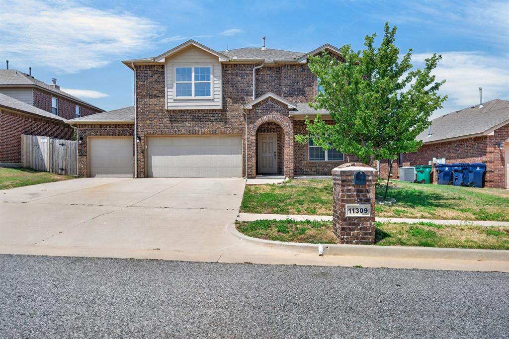 1st image of 11309 Nw 94th St, Yukon, OK 73099 | MLS# 1241797