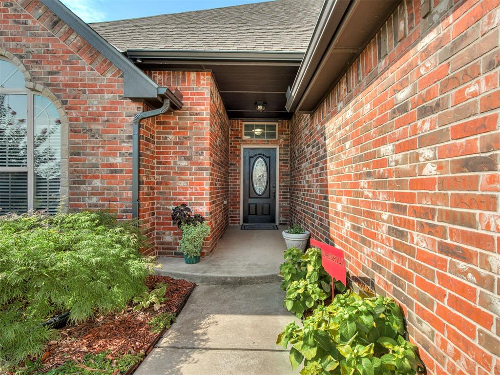 3rd image of 4904 Nw 155Th St, Edmond, OK 73013 | MLS# 1241818