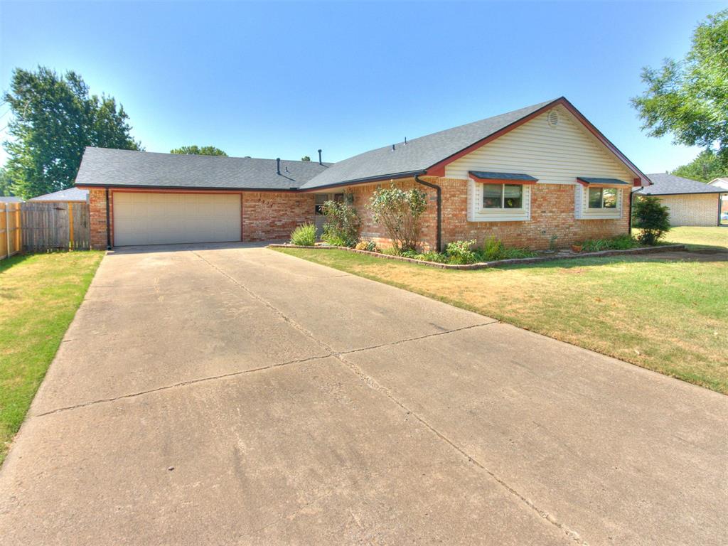 2nd image of 7724 Northgate Ave, Oklahoma City, OK 73162 | MLS# 1241939