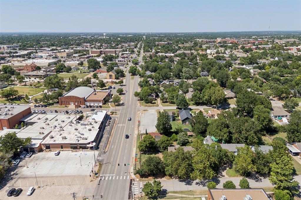 13th image of 204 E 5th St #E1, Edmond, OK 73034 | MLS# 1242164