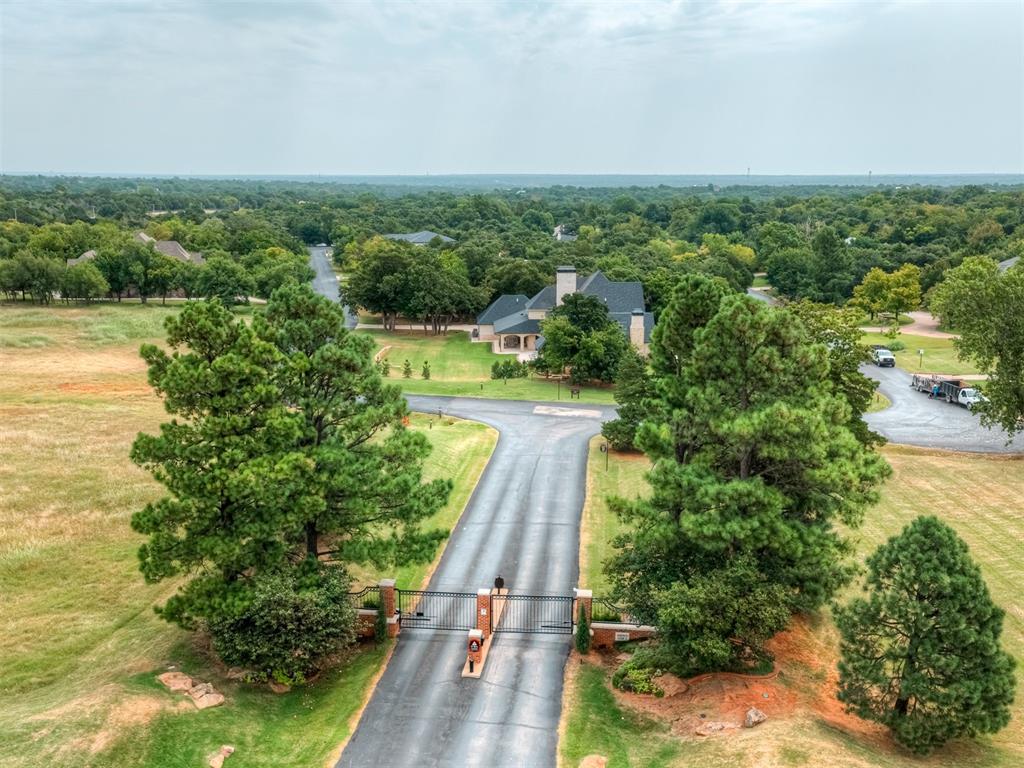4th image of 3201 Oakdale Ridge Ct, Edmond, OK 73013 | MLS# 1242267