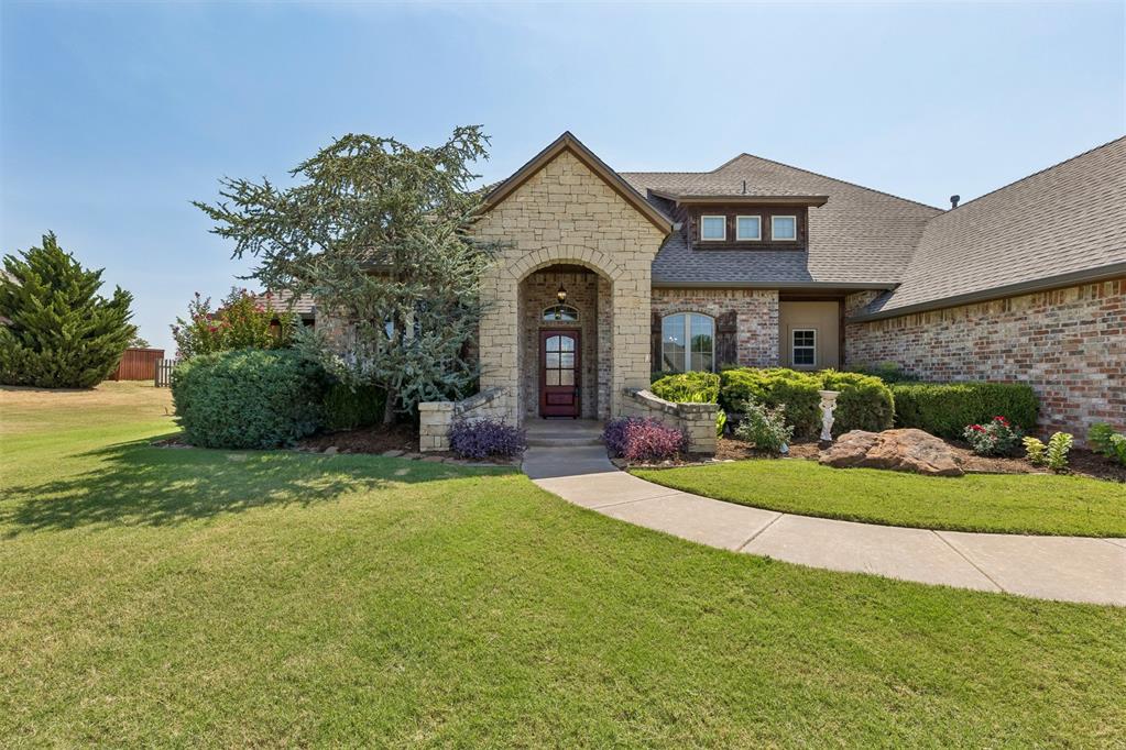 3rd image of 22982 Crossfield Ct, Edmond, OK 73025 | MLS# 1242460