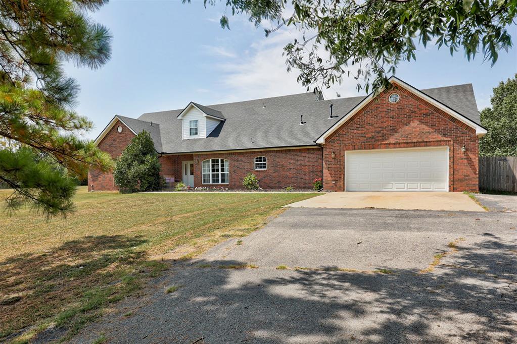 3rd image of 50 Serenada Ln, Shawnee, OK 74804 | MLS# 1242574