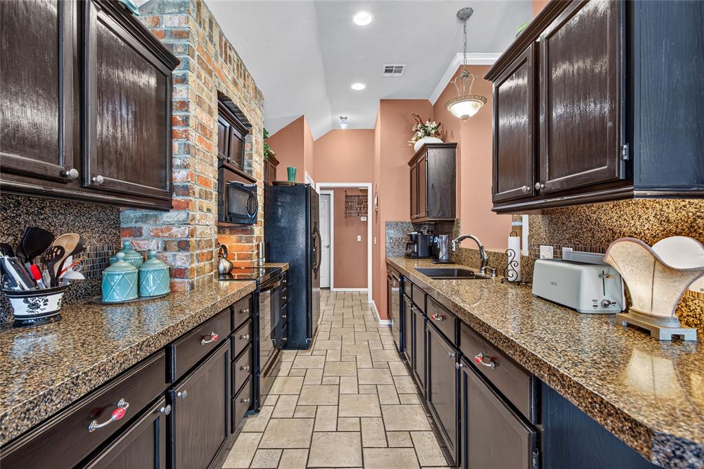 5th image of 17500 Zinc Dr, Edmond, OK 73012 | MLS# 1242586