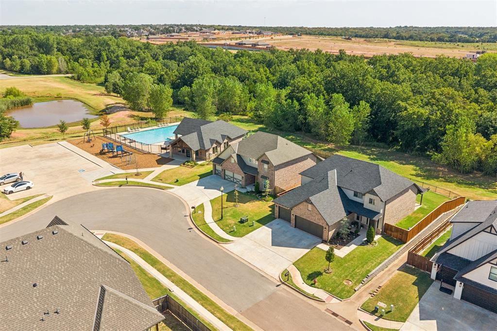 5th image of 4300 Luke Ln, Edmond, OK 73034 | MLS# 1242627