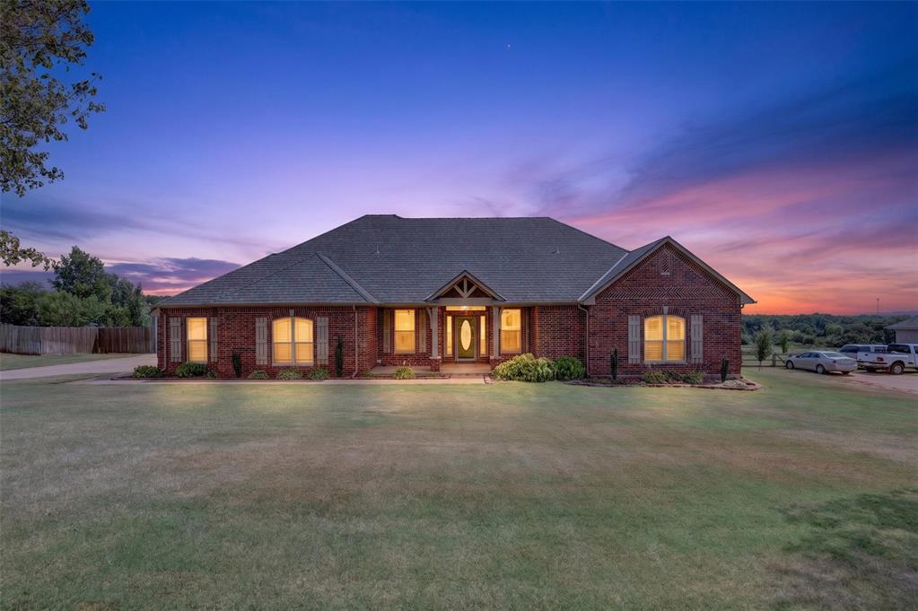 1st image of 1765 Twin Spires Trl, Guthrie, OK 73044 | MLS# 1242631