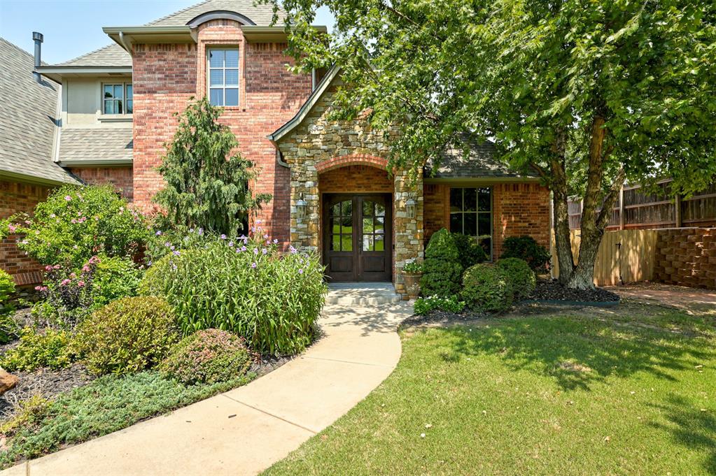 2nd image of 1301 Autumn Creek Dr, Edmond, OK 73003 | MLS# 1242883