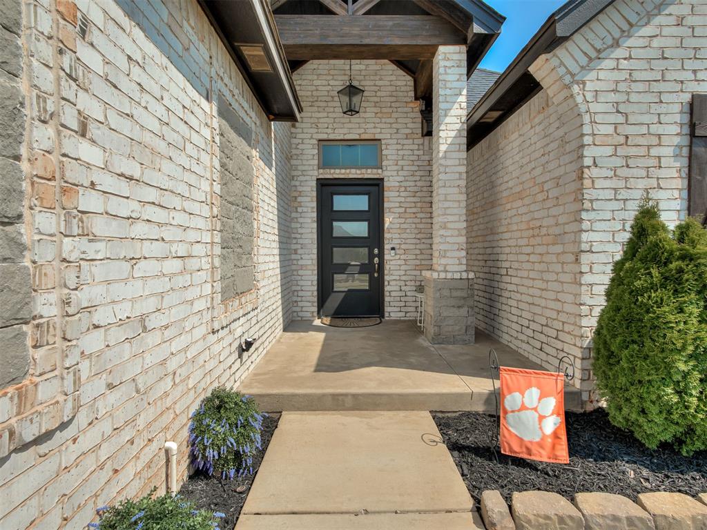 4th image of 1825 W Blake Court Wy, Mustang, OK 73064 | MLS# 1242884